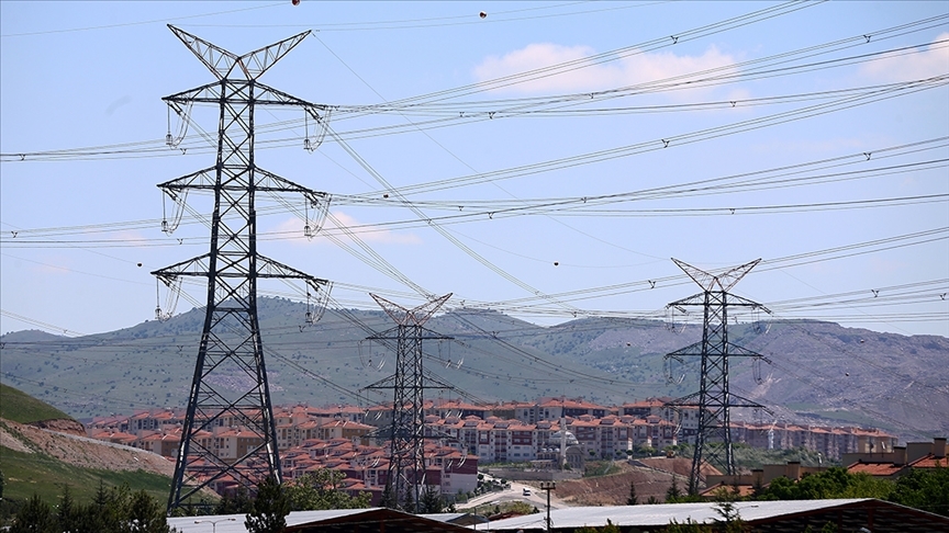 Türkiyede elektrik tüketimi geçen yıl yüzde 12 arttı