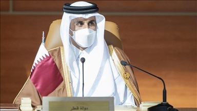 L'émir du Qatar discute des derniers développements dans la région avec le ministre iranien des Affaires étrangères