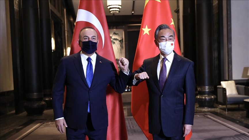 Çavuşoğlu, Çinli mevkidaşı Vang ile Çin'in Vuşi şehrinde görüştü