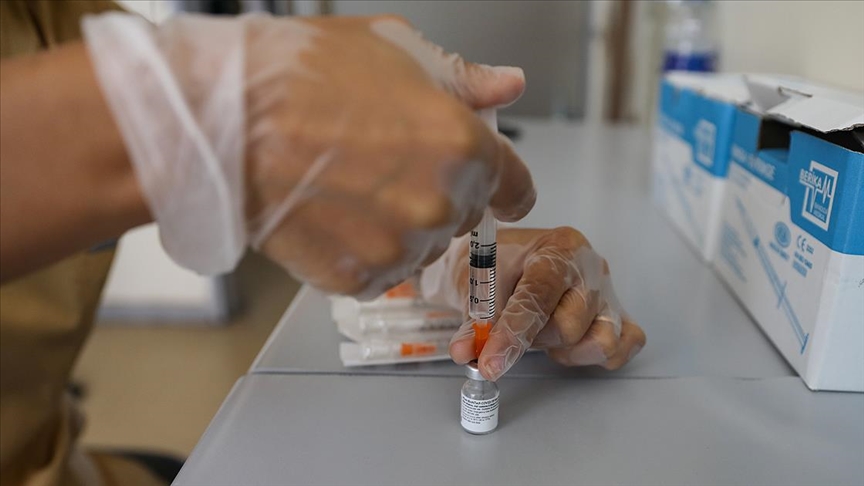 Türkiyede 1 yılda 138 milyon dozdan fazla Kovid-19 aşısı yapıldı