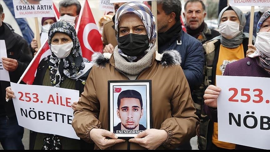 Another family joins anti-PKK protest in southeastern Turkiye
