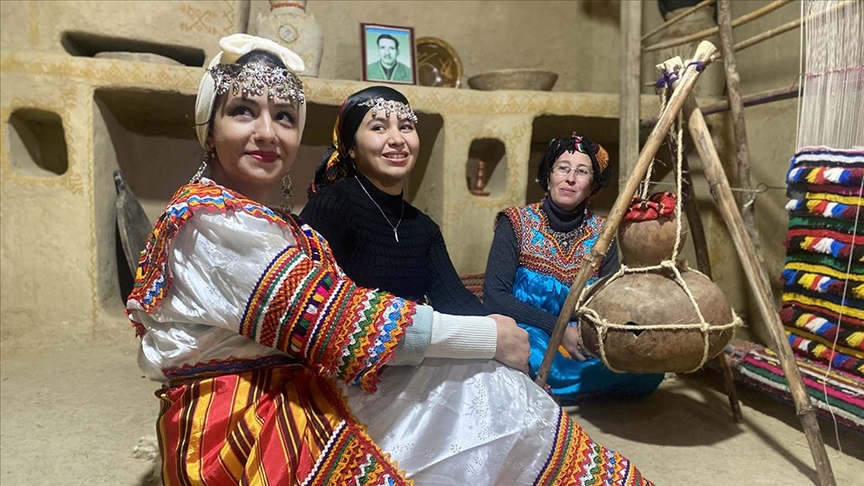 Cezayirin Azra köyü, Amazig yeni yılında kültürel mirasını yaşatmayı sürdürüyor