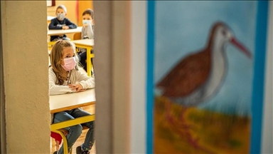 Slovenija: Više od 30.000 učenika i studenata izostalo iz škola, a nešto manje od 1.500 odjeljenja u karantinu