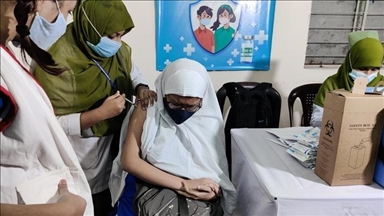 Bangladesh tightens curbs to ward off virus surge