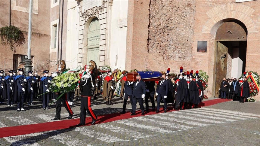 Il Presidente del PE Sassoli ha salutato il suo ultimo viaggio con una cerimonia in Italia