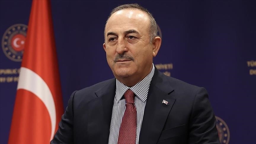 Turkish foreign minister greets his Dutch counterpart on new post