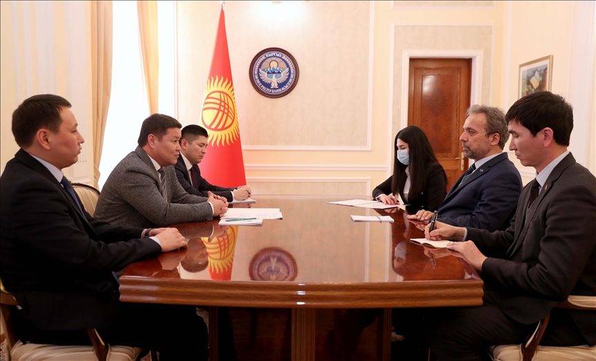 Kyrgyz parliament speaker greets Turkish official on new post