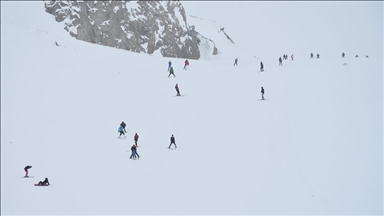 Высота снежного покрова в горнолыжных центрах Турции достигла 124 см