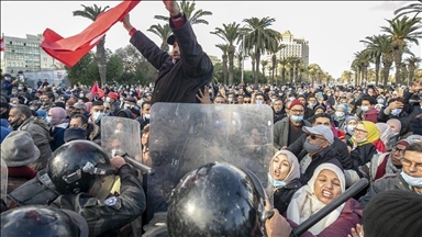 Tunisie: le mouvement Ennahdha condamne fermement l'interdiction aux manifestants de s’exprimer librement