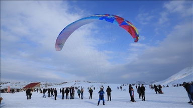 Kış turizminin Doğu'daki rotalarından Hesarek, 15 günde 20 bin kişiyi ağırladı