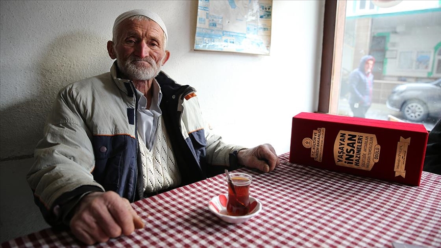 'Yaşayan İnsan Hazinesi' ödüllü Mustafa Civelek, 'ıslık dili'nin kaybolmayacağına inanıyor