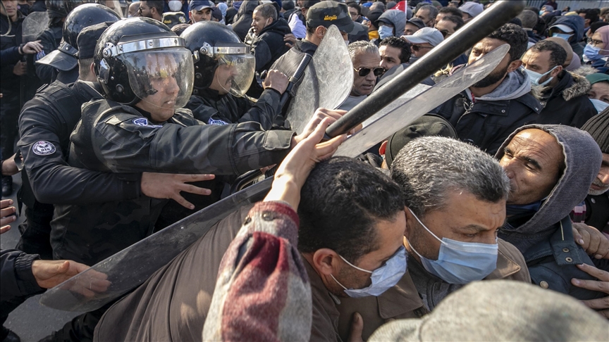 21 منظمة تونسية تستنكر "القمع البوليسي" لمظاهرات الجمعة