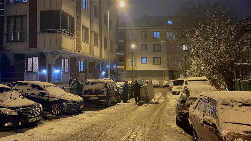 İstanbul'da kar yağışı başladı