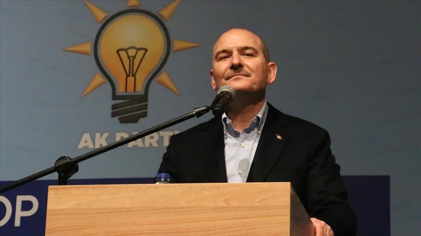 İçişleri Bakanı Soylu: Bu milletin gücünü kimse sınamasın, sınayanın fesini kafasına ters giydiririz