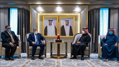 الدوحة.. وزير خارجية قطر يلتقي رئيس الائتلاف السوري المعارض