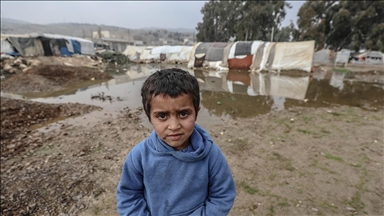 Sirija: Otpadne vode šire bolest u kampovima u Idlibu