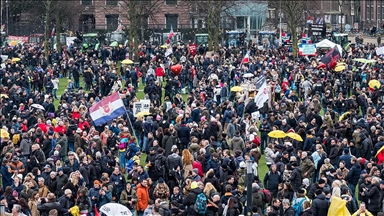 Holandija: Hiljade ljudi na protestima protiv ograničenja zbog koronavirusa