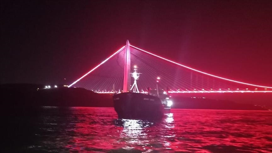 Istanbul : Reprise de la navigation dans le détroit du Bosphore