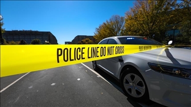 Британската полиција уапси двајца тинејџери во истрагата за заложничката криза во синагогата во Тексас