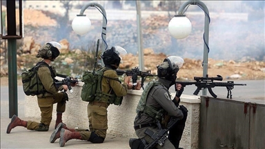 الجيش الإسرائيلي يُطلق النار على فلسطيني جنوبي الضفة