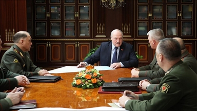 Лукашенко: У западных границ Беларуси сосредоточено более 30 тыс. военных