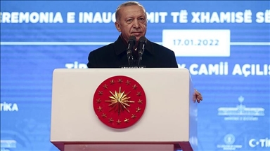أردوغان يفتتح مسجدا تاريخيا في تيرانا رممته "تيكا" التركية