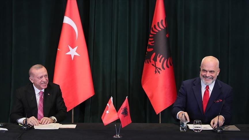 La Turquie et l'Albanie signent sept accords de coopération