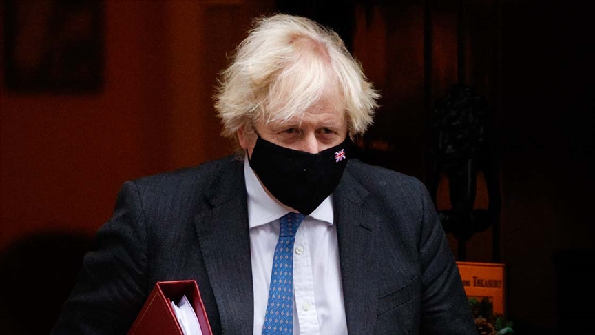 İngiltere Başbakanı Johnson, parlamentoya yalan söylediği iddiasını reddetti