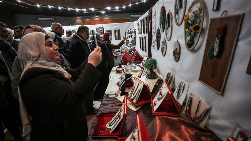 "رياديّات".. معرض للمشغولات "التراثية" بغزة