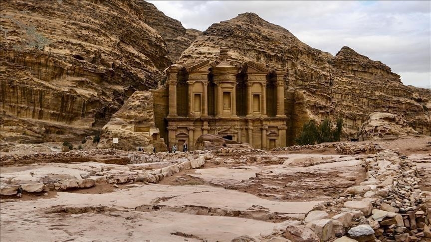 الأردن.. ارتفاع الدخل السياحي 90 بالمئة في 2021