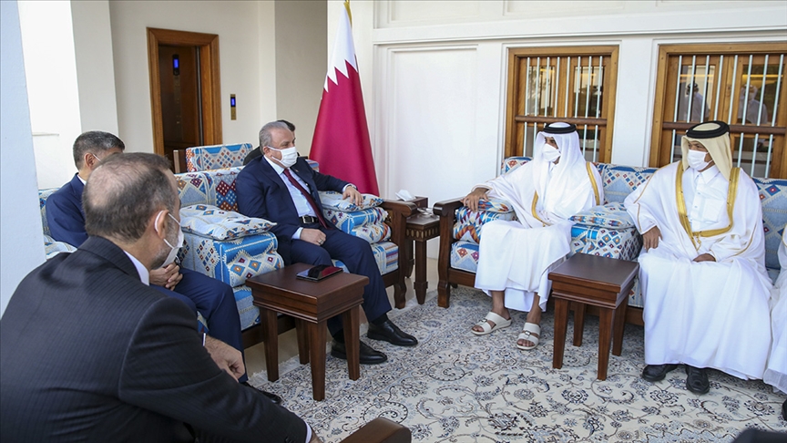 TBMM Başkanı Şentop, Doha'da Katar Emiri Al Sani ile görüştü