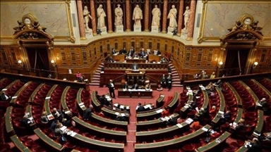France : Les sénateurs votent l’interdiction du voile dans les compétitions sportives