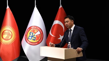 Кыргызский министр пригласил в свою страну молодежь из тюркских стран