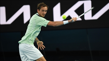 World no. 2 Medvedev into 2022 Australian Open's 3rd round