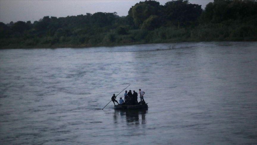 Në lumin Kongo zhduken 180 persona si pasojë e fundosjes së një varke peshkimi
