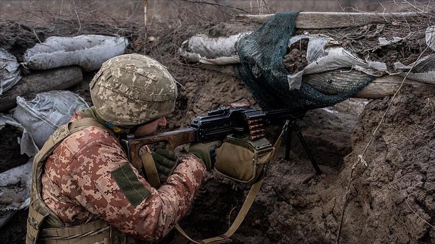 Soldiers alert on Donbas frontline as tense-calm reigns in Ukrainian border town