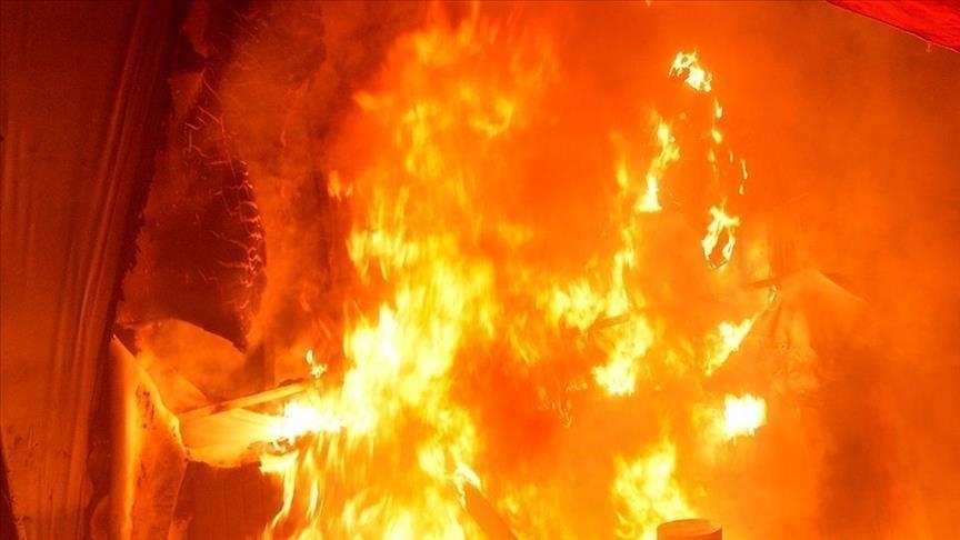 Fire in residential building kills 6 in India