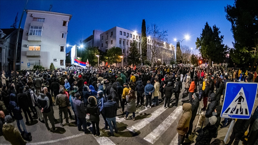 U Podgorici održan protest protiv formiranja manjinske Vlade