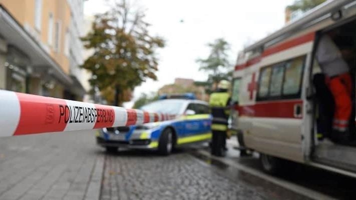 Njemačka: Nekoliko osoba ranjeno u pucnjavi, napadač mrtav