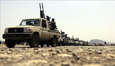 "الحوثي" تقصف الإمارات والسعودية مجددا بعد دعوة عربية لتصنيفها "إرهابية"