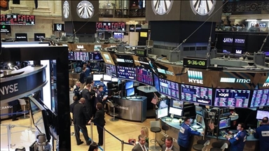 US stock market opens lower with strong selloffs