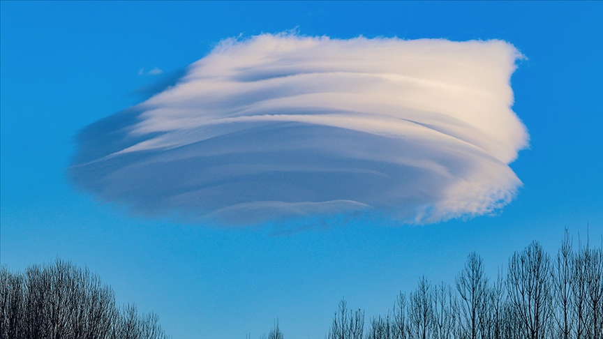 Meteoroloji Uzmanı Macit, Vandaki mercek bulutunu yorumladı: Çok nadir bir doğa olayı