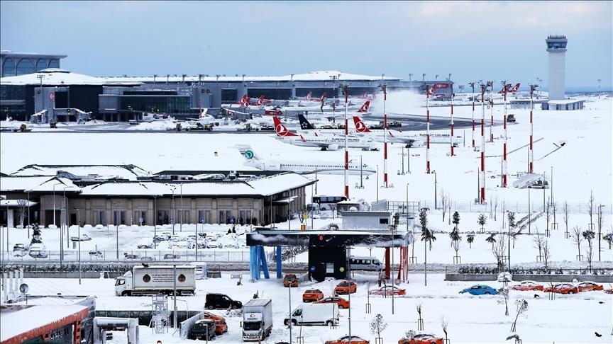 مطار إسطنبول يستأنف الرحلات عبر مدرج واحد