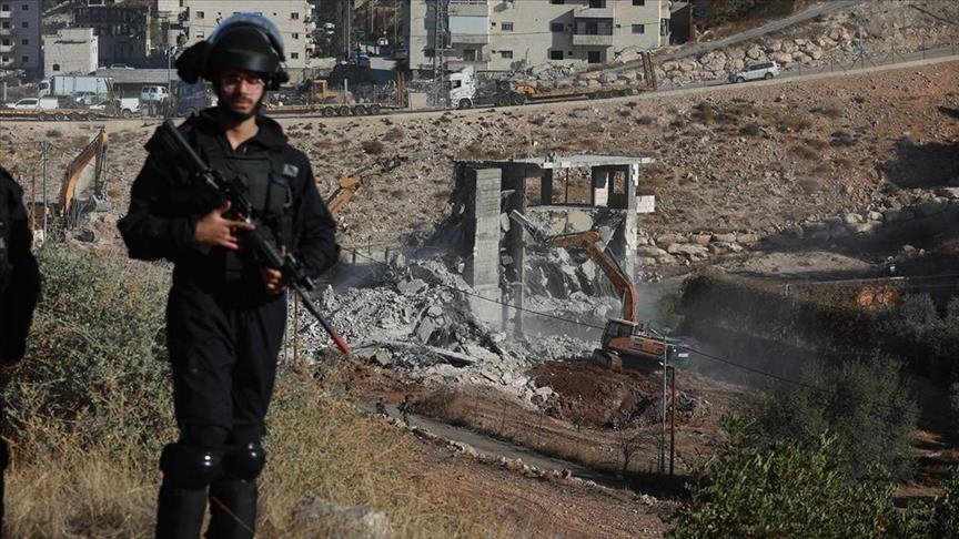 إسرائيل تهدم مبنى سكنيا في القدس الشرقية