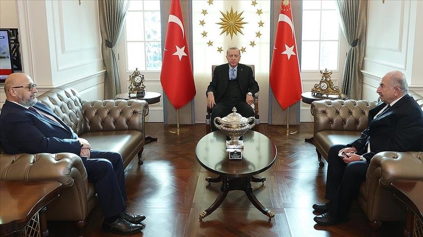 دیدار اردوغان با رئیس اوقاف ارامنه ترکیه