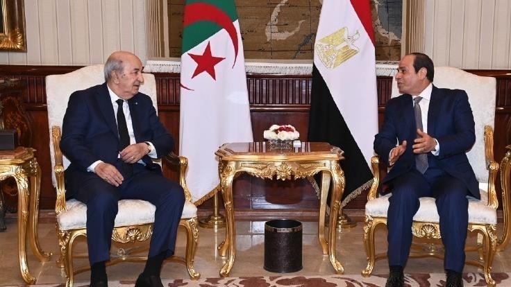 Les Présidents Tebboune et al-Sissi affichent « leur entente parfaite » sur les questions d’intérêt commun