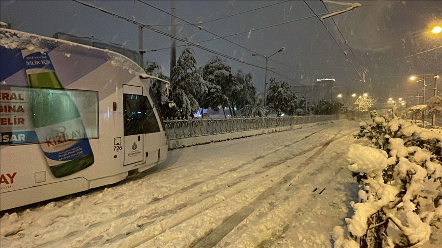 İstanbul'da Kabataş-Bağcılar tramvay seferleri yeniden başladı