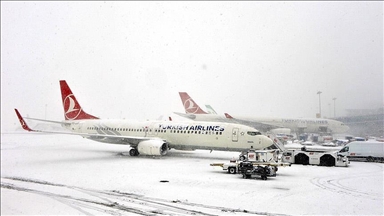 Turkish Airlines perpanjang penangguhan penerbangan karena salju lebat di Istanbul