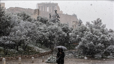 Greqia përfshihet nga reshje të dendura të borës
