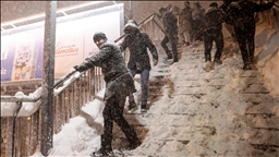 Turkiye: U dijelovima Istanbula izmjereno 85 centimetara snijega